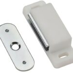 National Hardware V713 Series N149-898 Magnetic Catch, Nylon/Steel, White