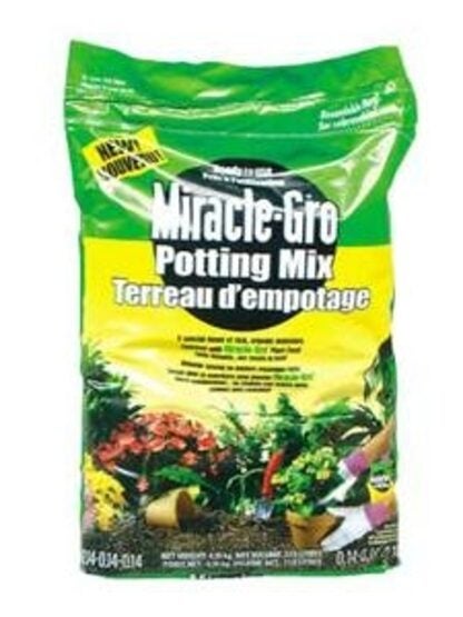 Miracle-Gro 72723430 Potting Mix, Solid, Dark Brown, 17.6 L Bag