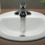 American Standard Colony Series 0346403.02 Countertop Sink, Oval Basin, 4 in Faucet Centers, 3-Deck Hole, 20-1/2 in OAW