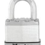 Master Lock Magnum Series M5BLCTHC Padlock, Alike Key, 3/8 in Dia Shackle, Boron Carbide Shackle, Steel Body