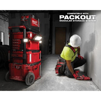 Milwaukee 2357-20 M18 Packout Light/Charger