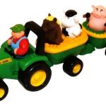 John Deere Toys 34908 Animal Sounds Hay Ride, 18 months and Up, Plastic